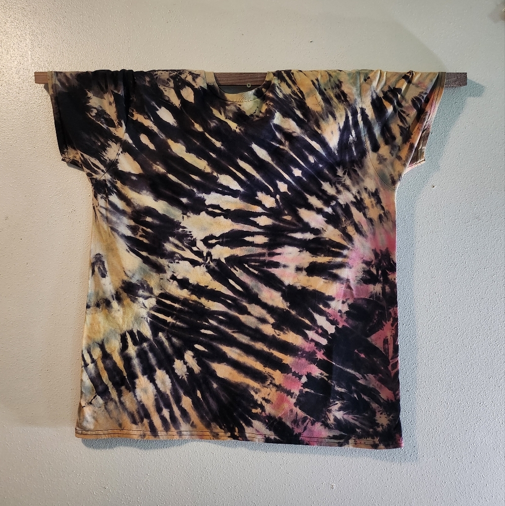 Arrow XL Lightweight  T-shirt